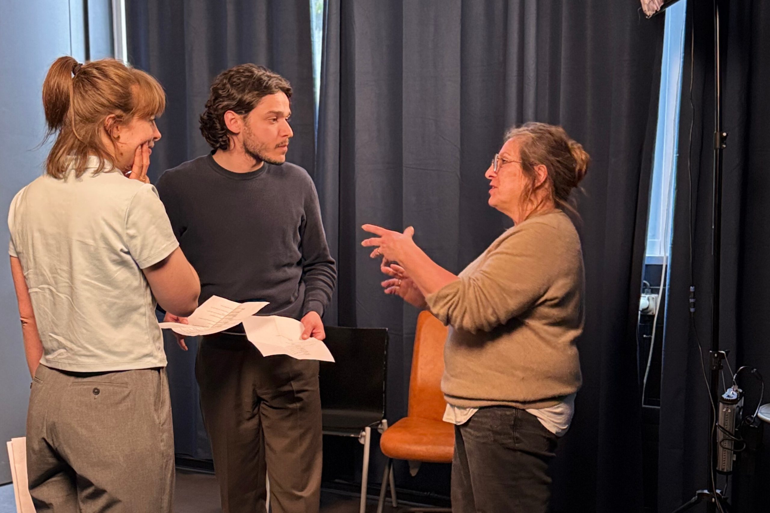 Image hover effect image